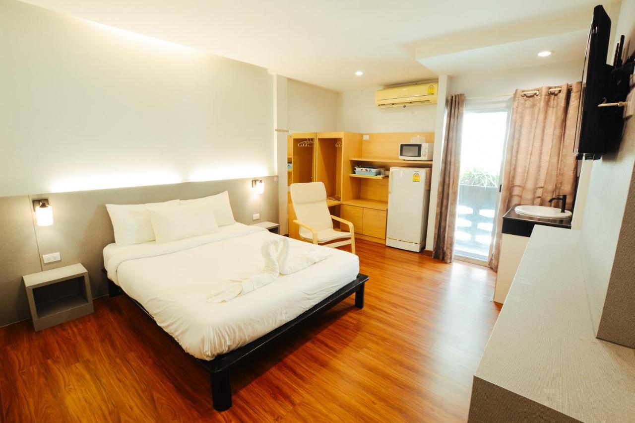 Thaiphiphat House Μπανγκόκ Εξωτερικό φωτογραφία