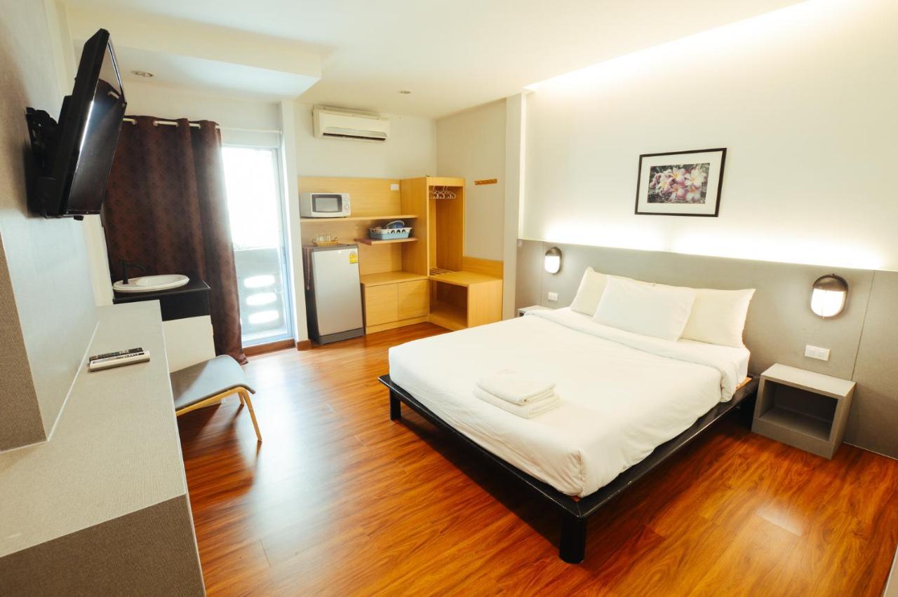 Thaiphiphat House Μπανγκόκ Εξωτερικό φωτογραφία