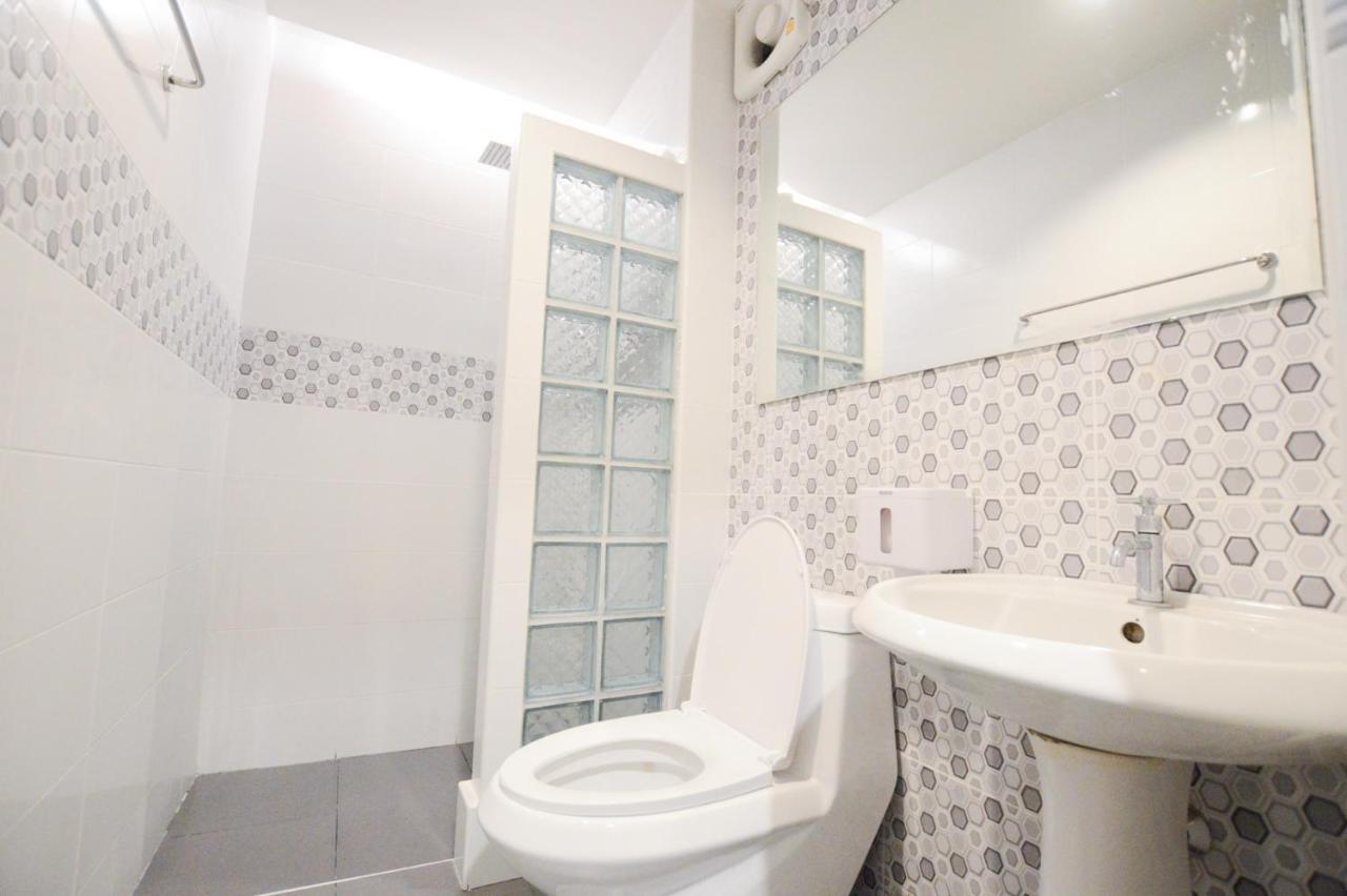 Thaiphiphat House Μπανγκόκ Εξωτερικό φωτογραφία